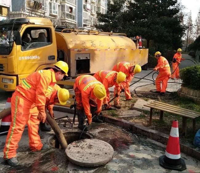 九龙湖市政管道清淤